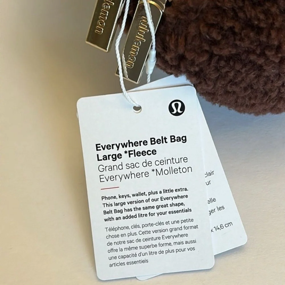 🆕 LULULEMON Athletica Everywhere Belt Bag Fleece LARGE 2L Brown Gold NWT - Picture 13 of 16